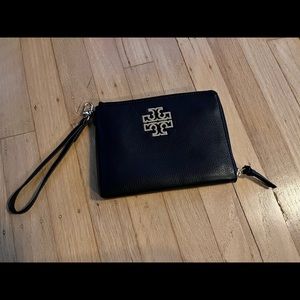 Tory Burch (Authentic) Britten Large Zip Pouch (Black)
